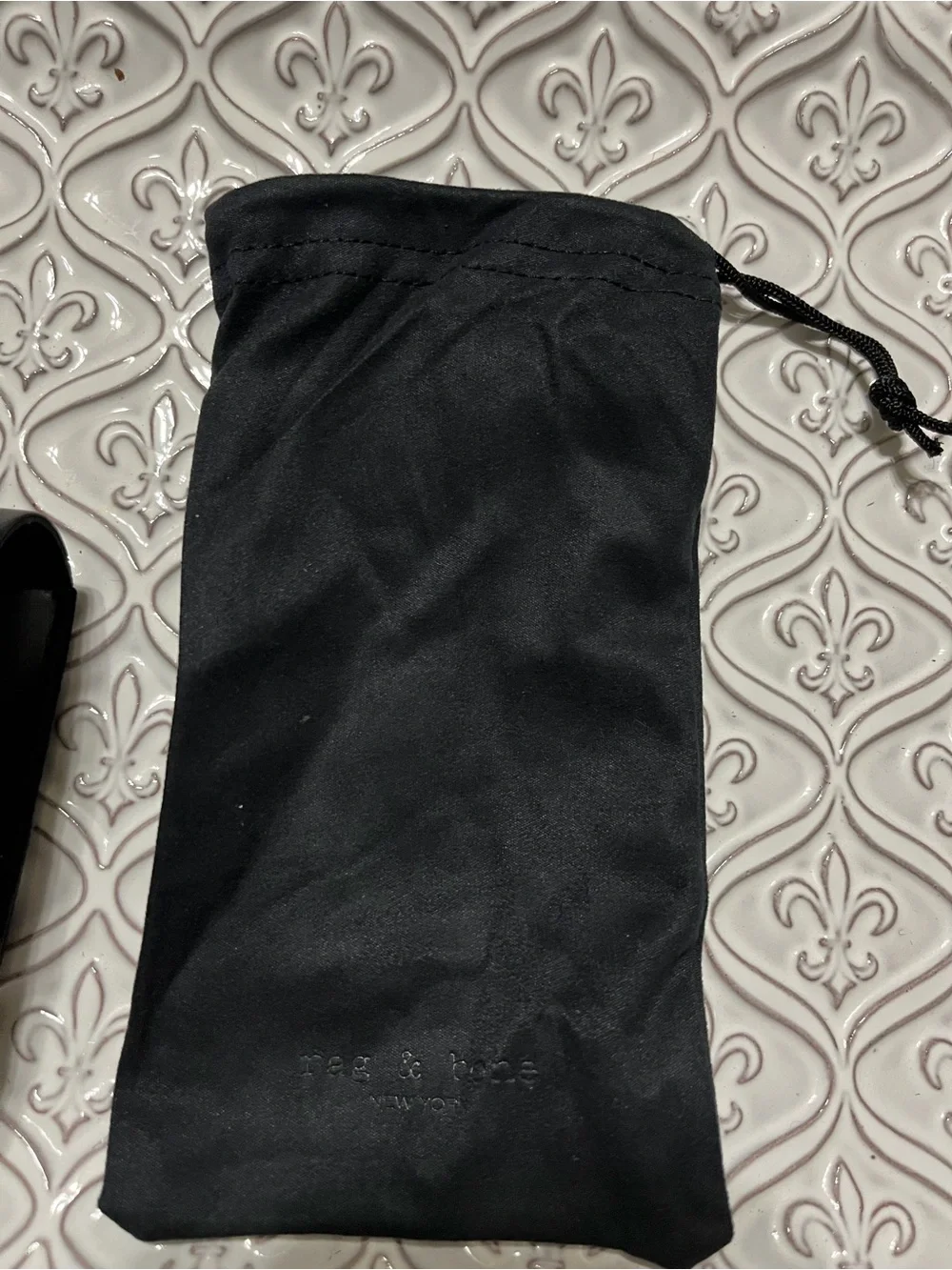 rag & bone Black Leather Long Eyewear Case (Glasses not included)